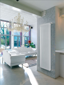 Радиатор Zehnder 3180 4 секции боковое подключение