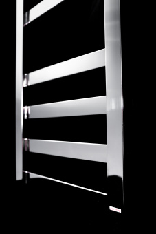 Электрический полотенцесушитель Grota Vento